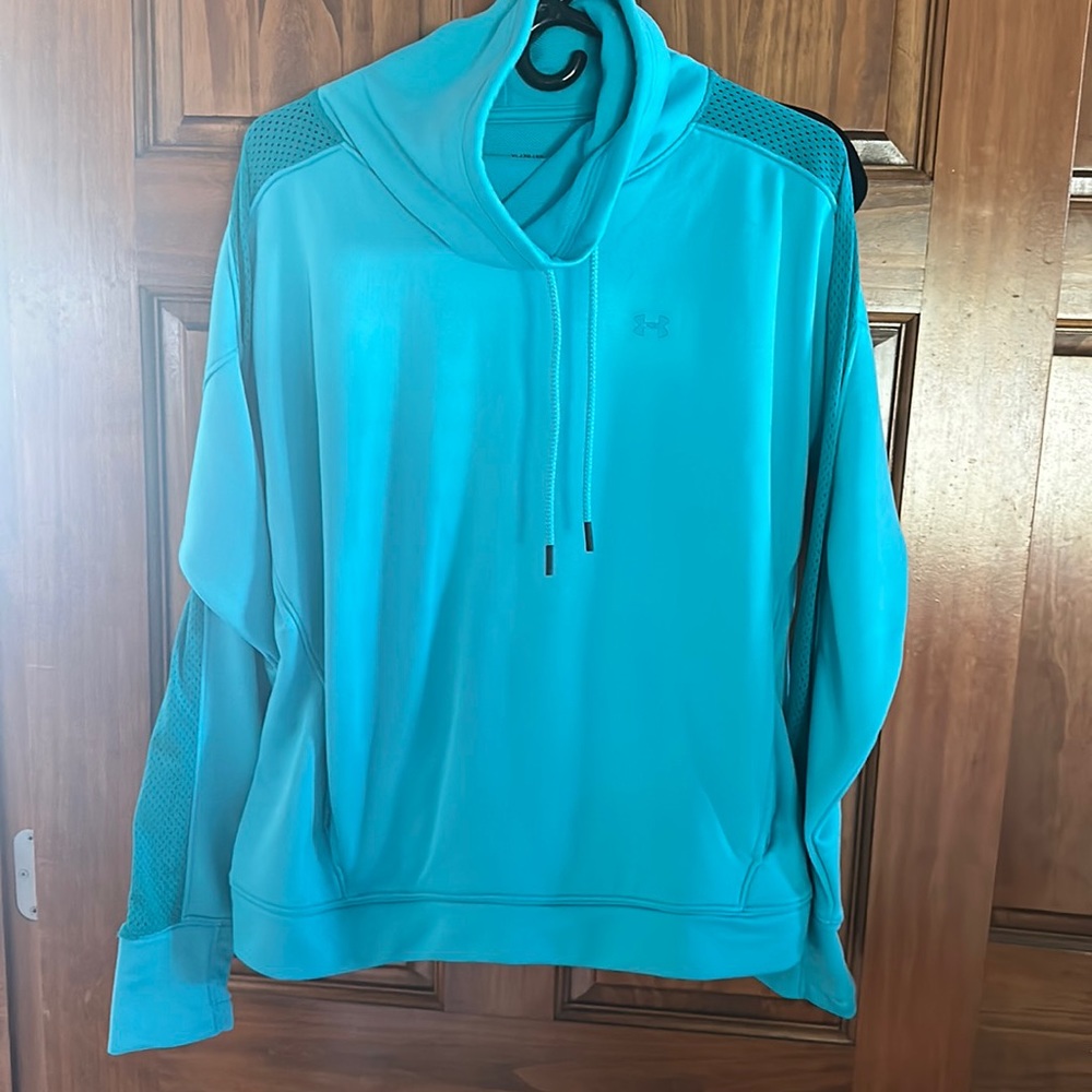 Teal UA sweatshirt